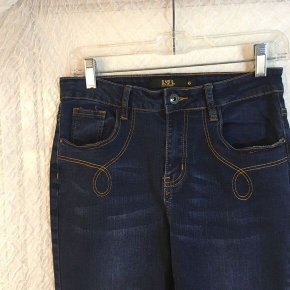 L&B  "Flare" Dark Wash Jeans Size 6 - Picture 3 of 15